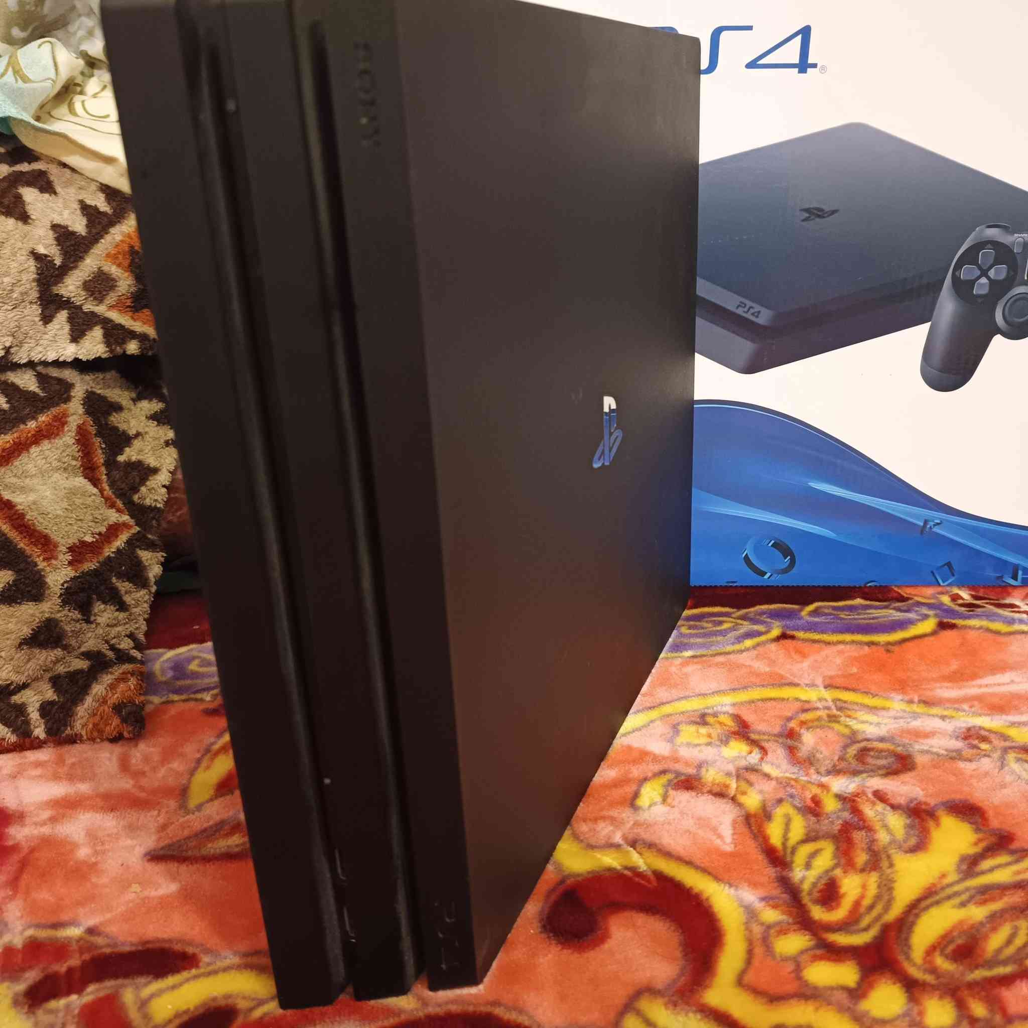 بلي 4 للبيع واحد تيرة لوك ستيكر ملحقات اصلية مع 3 جوستكات أصلية وليس تجاري مع قرص GTA السعر 290 قفل منهي مكاني ناصريه توصيل ماكو ***********
