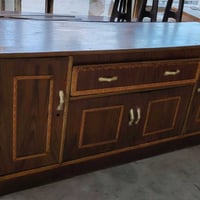 بوفية ٢متر • نضيفة • مفرق فلكت نهودة