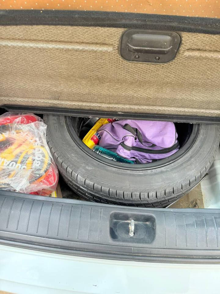 (كيا سبورتج خليجي)
-رقم سليمانيه 
- باسمي تحويل مباشر 
-بصمه 
-قطعتين تبريد 
-كاميرا 
-مري شفط +اشاير بالمري 
-زراكات
-داخل لونين 
- ماشيه ١١٧

الملاحضات / ثلاث أماكن بارد بسيط ع كد شبر وأقل موضح بالصوره مكفوله من الصبغ 

الاستفسار / ***********

مكاني ديالى -بلدروز
