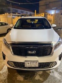 سورنتو موديل 2020 استلام شركه ماشيه 85 الف مكينه 4 تبريد قطعتين 5 راكب...