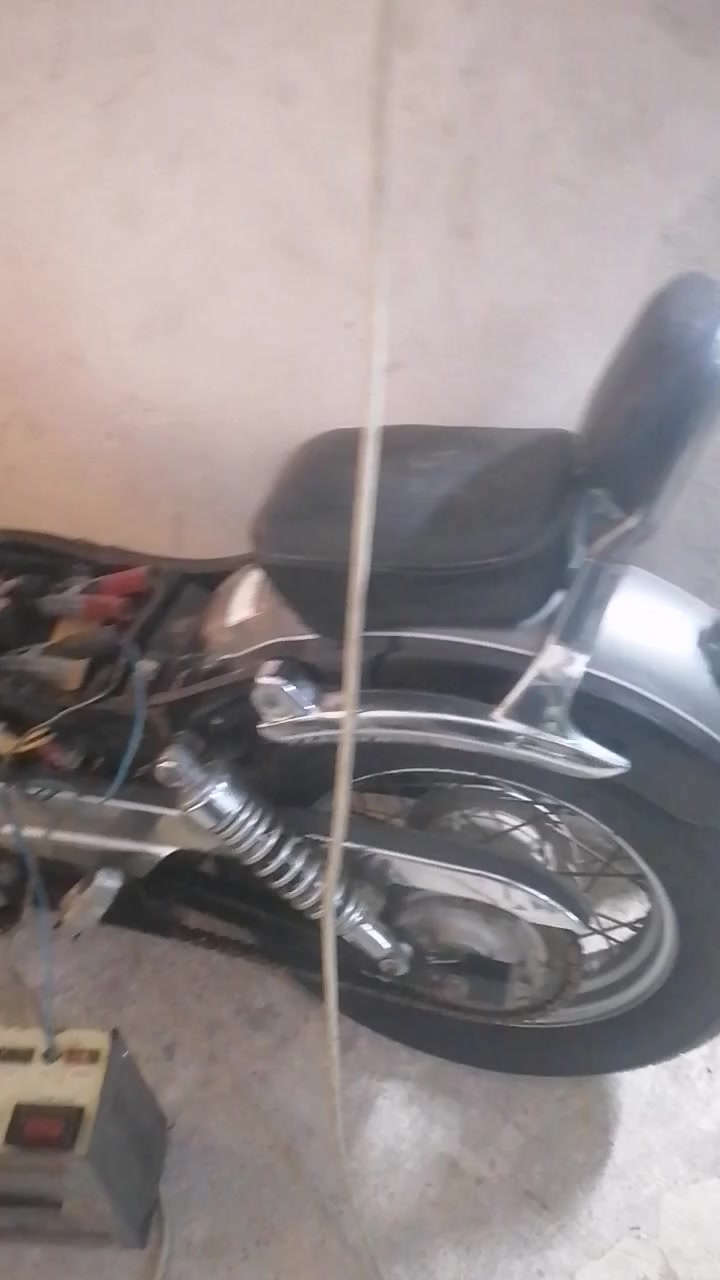 فيراكو محرك250
الدراجه سعرها 400 قفل
شوف لفديو حاه تعرف تفاصيلها
*********** ديالى بعقوبه حي المعلمين
