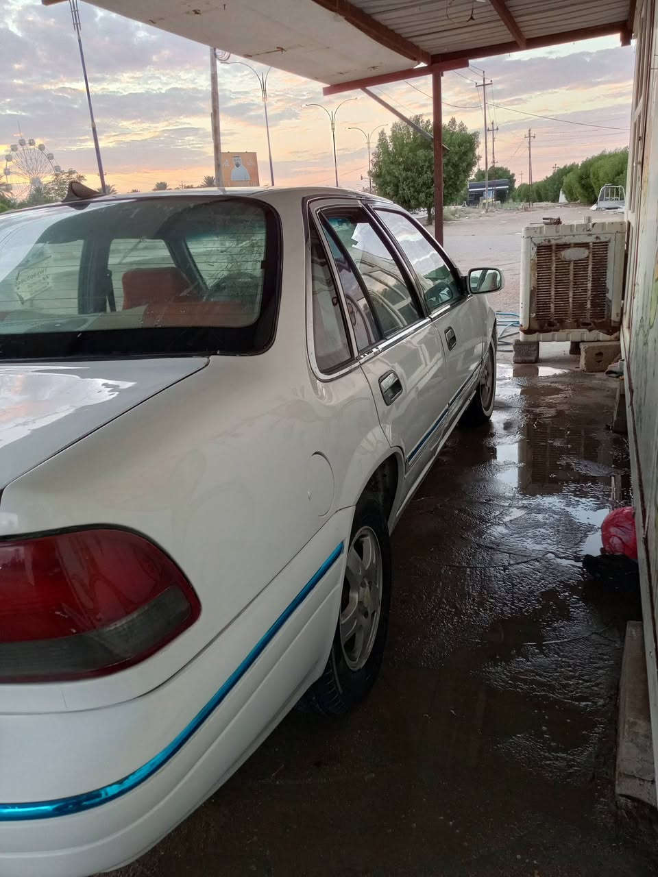 برنس فراشه موديل 1996رقم بغداد مميز فول اوتماتيك تايرات جدد حته لسبير  خارج داخل حلو سنتر لوك شغال كهربائياتها كلها شغاله بدون خياسات سياره كم قطعه مصبوغ بيها لجماليه فقط  ابيع حزام عنوان الانبار خالديه ‏‪***********‬‏  سعر 40
