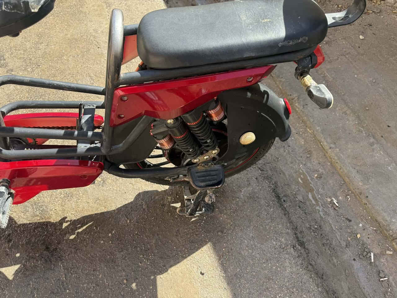 ا
السلام عليكم باسكل شحن للبيع ماعايز شي بطاريات جديده تايرات جديده *********** هذا رقمي بي واتساب
