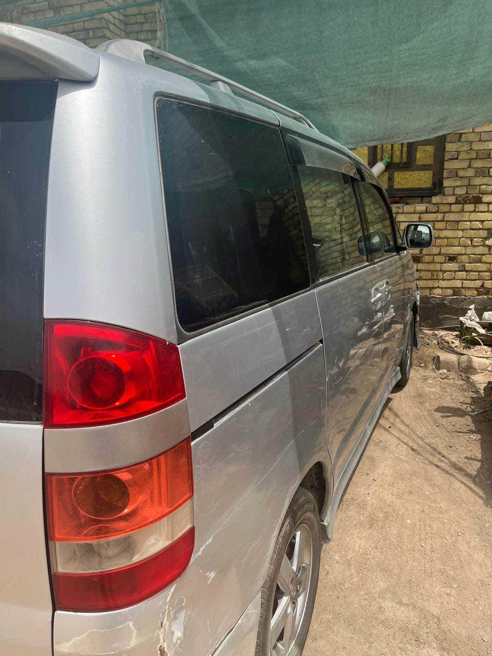 سلام عليكم نها موديل ٢٠١٤ معلايه اصلها ٢٠٠٤ سياره حداديه زينه وبعد بديها هم زين مكفوله اصوليات وعندي بيها وكاله عامه وحتى راعيها موجود ب البصره مكانها شط العرب الجزيره سعرها ٦٠وبيها مجال تواصل واتساب او هاتف
*********** البصرة, العراق
