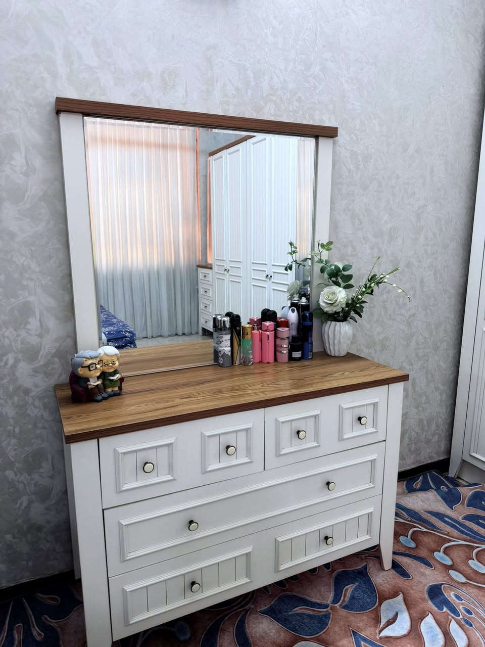 السلام عليكم غرفه تركيه للبيع سعر الشراء مليونين ونص سعر البيع مليون ونص المكان بغداد جميله
الجاد بالشراء يدخل خاص او يتصل ع الرقم*********** 
مابيها اي ضرر
