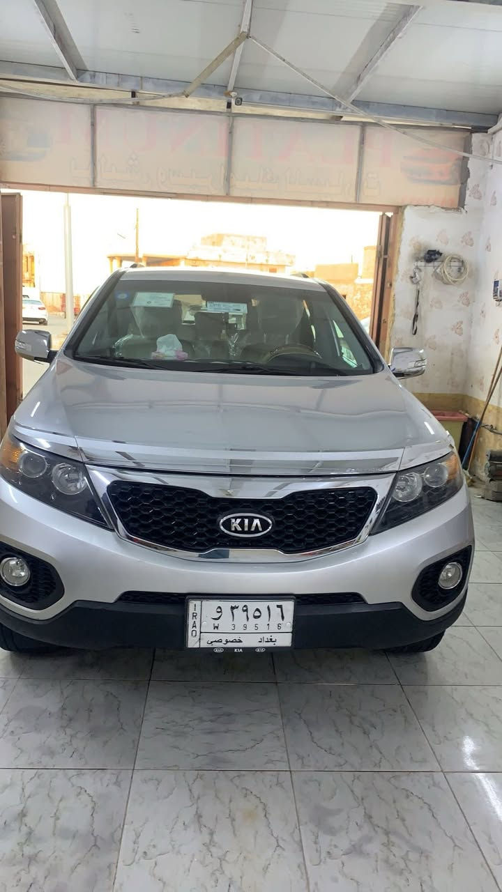 السلام عليكم
سورنتوا 2011 امريكي
محرك4 سلندر دوش
ماشيه 200.000
ضرر بالجاملغ صبغ
الباقي مكفول 
سونار موجود
5 مقاعد
تحكم ستيرن
تبريد .تدفئة
السعر140$
العنوان الرمادي

0780 155 6833
