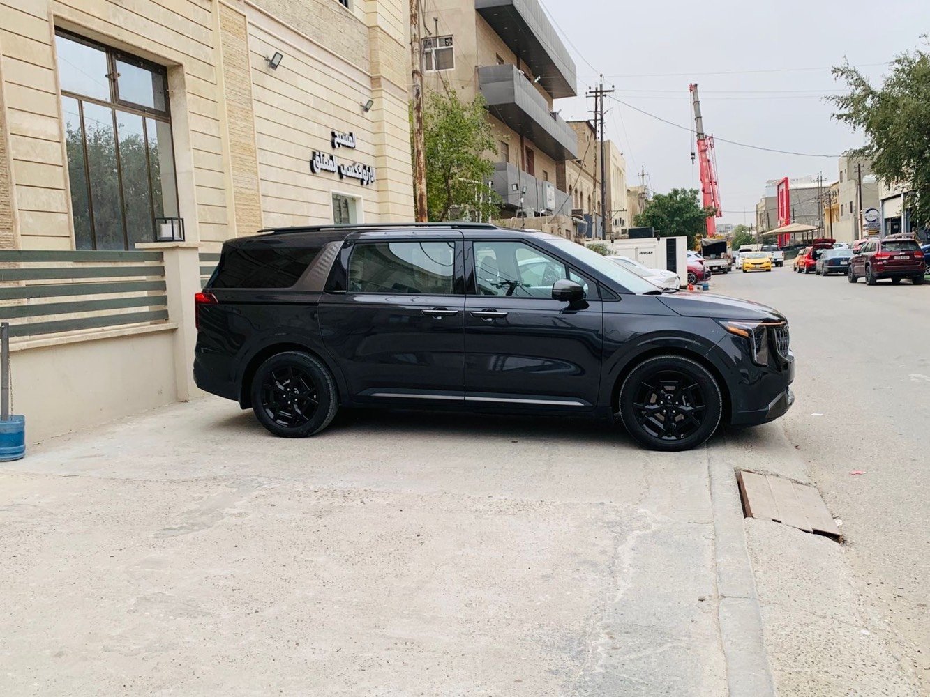 ياالله

السلام عليكم 

كيا كرنفال هايبرد 2025 SX  بلاك ادشن برستيج وارد امريكي 

Kia Carnival Mpv Sx Prestige 2025 1.6 Hybrid

                  Hybrid حجم المكينه : 1.6 تيربو + هايبرد 

         المسافه المقطوعه : 9 الف ميل  

            الضرر : بنيد دعاميه نفس الون     

             حالة الايرباك : دركه  

#مواصفاتها 

1.شاشه + شاشات خلفيه

2.كامرات 360

3.بصمه

4. بنوراما فتحتين

5.ويل كب اسود

6. تشغيل عن بعد

7.حساسات خلفي امامي

8.بيبان كهرباء

9.لايتات لد

10.لايتات زنون

11.بكلايتات لد

12.اشاير بالمري

13.رادارات 360

14.كشنات جلد 

15.ثلاث قطع تبريد

16.هيترات بالكشنات حار بارد امامي خلفي

17.هندبريك بصمه

18.شحن وايرليس

19.هيتر بالاستيرن

20.كشافات 

21.مري شفط

22.كشنات كهرباء امامي خلفي

23.كشن السايق ميمري

24.تحديد مسار

25.نظام ايكو سبورت عادي

26.كامرات محيطية داخل السياره

27. كشنات خلفيه VIP+ كهرباء 

28 .داتا شو

فول موصفات 1/1 جاهزه مرقم بغداد 

🟩 السعر  _ الطلب في التعليقات سيأتي إليك مباشرة 

تفاصيل اكثر هذا رقمي ***********

مكان السياره بغداد