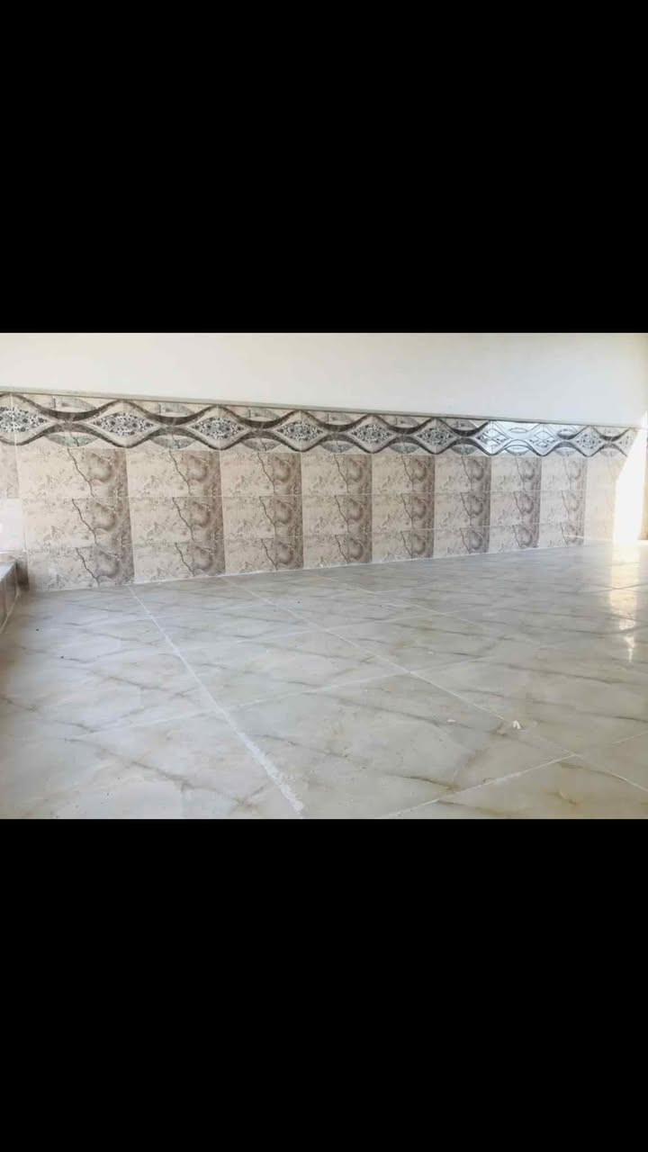 تركيب سيراميك جميع مشتملات المنزل 🏠
تركيب حوض مغاسل بالسيراميك بورسلين 🗾
تصليح سيرامك قديم للحمامات 🌅
تركيب درج مرمر وسيراميك 🌠
تكسير السيراميك القديم وتغييره جديد 🌃
تنضيف فواصل الكاشي القديم ويتم درزه بالماده /صبغ جدران المنازل الداخلي 
للتواصل واتساب ***********📞
