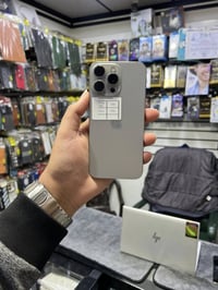 آيفون ١٥ برو ماكس • ٢٥٦ • بطارية ٩٥٪