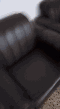 مكتب كامل وجديد هوة ولكراسي ولباتربنه ولتخم
السعر مليون مكان بغداد ***********
