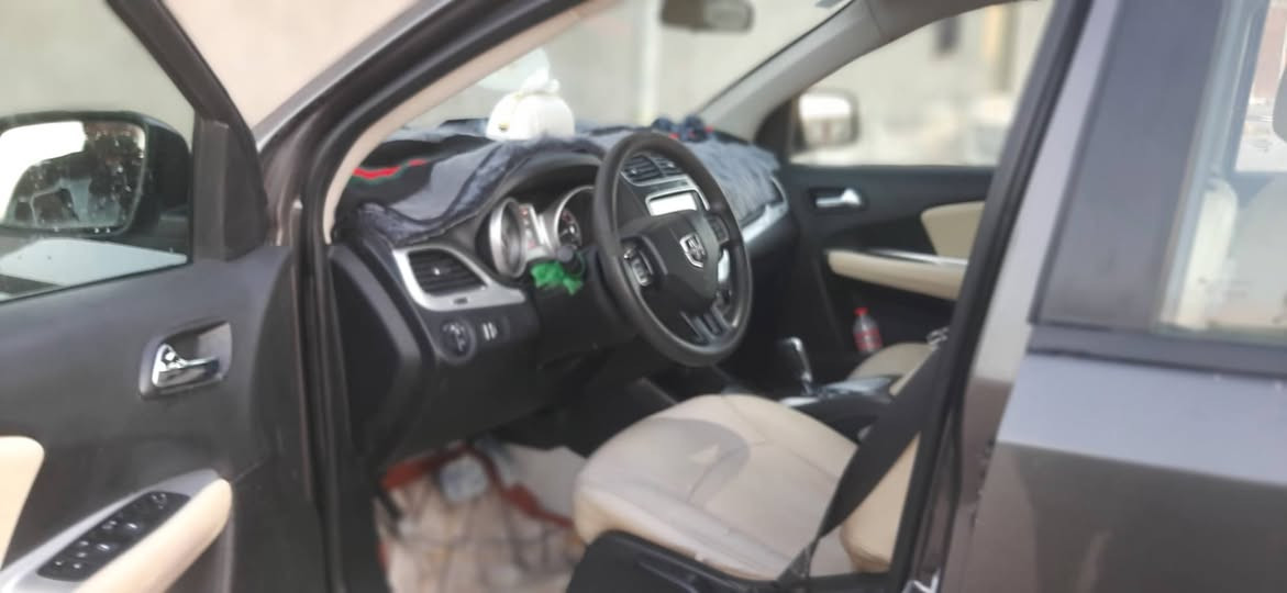 جورني ٢٠١٨ لون فيلي الرقم مشروع وطني تداور ثاني يوم السنويه باسمي لغاية ٢٠٢٨ الضرر تبديل بنيد بلاد وخشم الجاملغ كشنات والكاعيه مغلفه سته سرندر ويل ١٩ كروم ماشيه ٧١ الف كيلو متر السياره بلاد ما مفتوح بيه اي شي ولاينقصه شي بصمه تشغل وابواب فور ويل السعر ١٥٥ ورقه يوجد مجال لتفاوض عل سعر رقم الموبايل ***********
