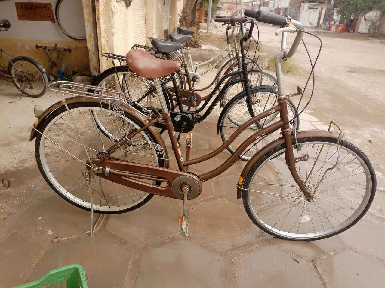 بايسلات بآلة ياباني للبيع شارع ساحة ألطف معهد المتفوقين ***********
