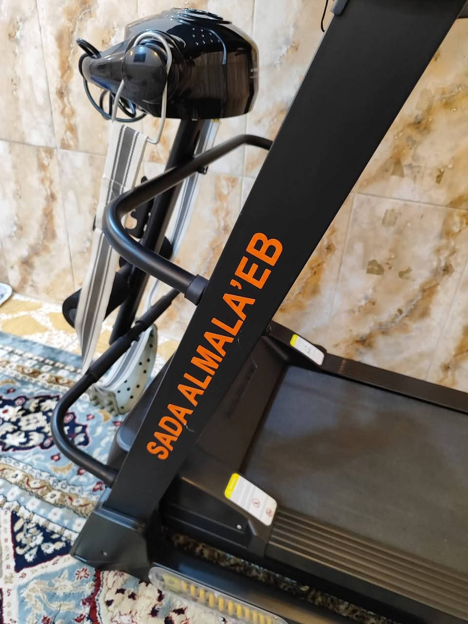 جهاز جري للبيع جديد مستخدم ايام جبلي يحمل وزن 160 كيلو مامتواجد ع الفيس الاستفسار الاتصال ***********
