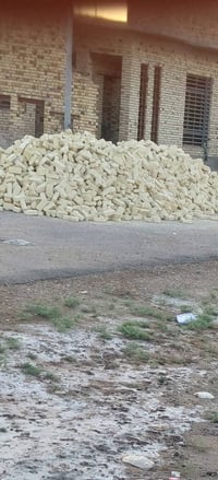 طابوكه الطيب سعر مناسب ٤٠٠ الف داخل العماره ٠٧٧٥٣٠٥٩٥٠٥ وتساب موجود