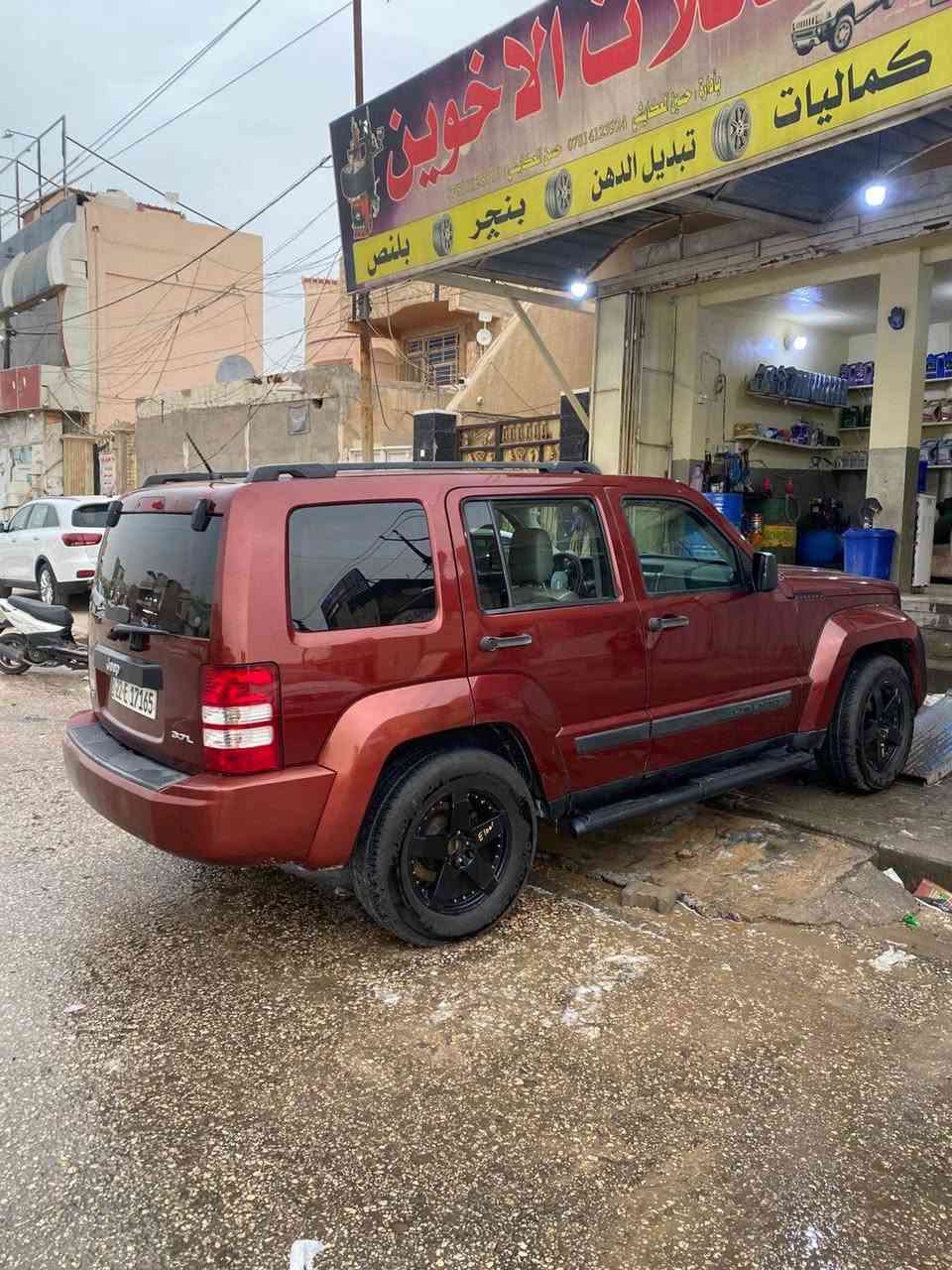 السلام عليكم سيارة جيب موديل 8 فقط باب سيارة نضيفه بمعنى الكلمة سعرها 105 وبيها مجال
    *********** النجف, العراق
