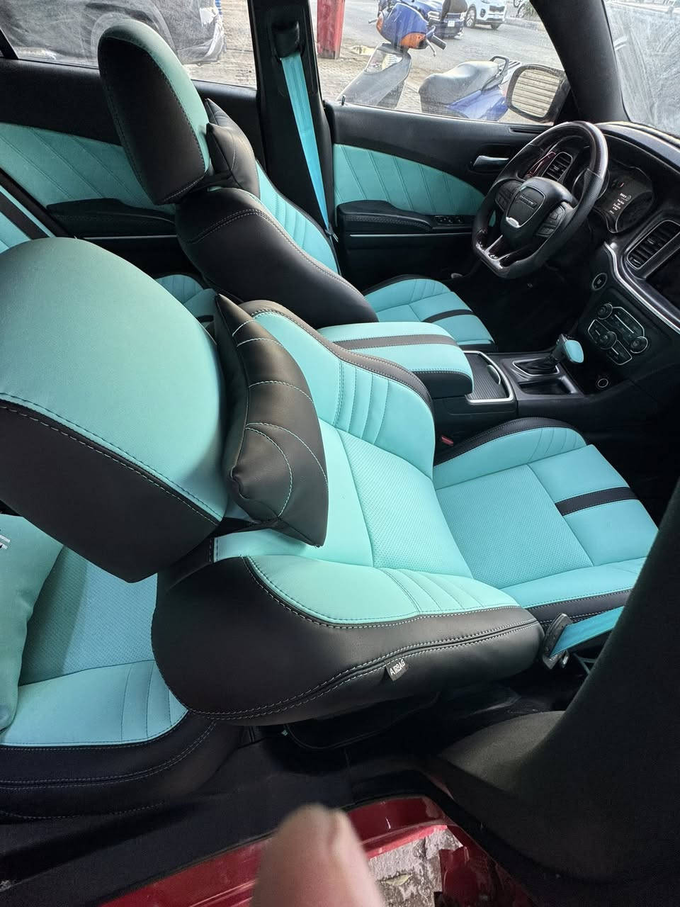 داخل جارجر فيروزي
***********
