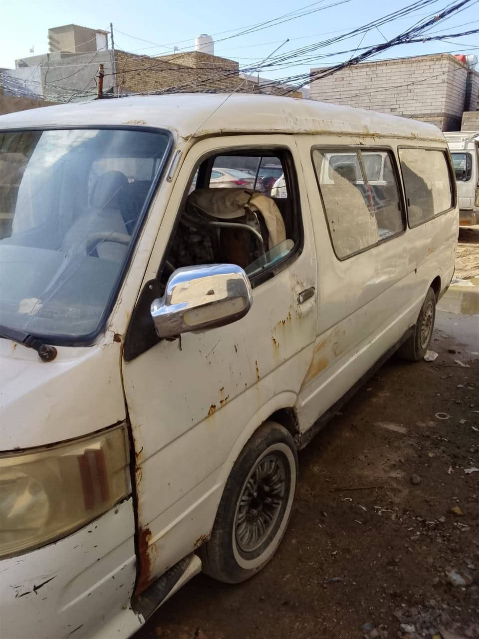 سلام عليكم فتون موديل 2009رقم احمر اتكفل سرقه وعشاير موصليه يعني
محرك كير اكسن علا شرط حداديه نص عمر استفسار اتصل ***********واتساب
