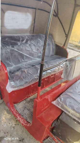 السلام عليكم تكتك موديل 15 محدثه ع 20 مكينه نضيفه بسمي تكتك مصبوغه عام الجماليه تكتك موضحه بل صور الشراي يخابر ***********
