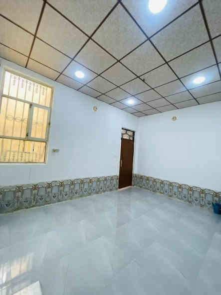 مكتب اكرم الحاتمي للعقار   ***********
==================================

دار  للبيع   المساحة 100  متر  طابو صرف 

حي ميسان الشريط قطاع 76 خلف التجاري

==================================

يحتوي ع/ غرفة وصالة ومطبخ وأستقبال 

وصحيات داخلية وخارجية ومكشوفة وطارمة 

البيت نضيف بناء طابوق والسقف صب كونكريت 

السعر  112 مليون وبي مجال 

للاستفسار الاتصال بالرقم *********** وات سآب 

او مراجعة المكتب 

عنوان المكتب/ النجف الكوفة حي ميسان 

     شارع الكيات مقابل اسواق حليم
