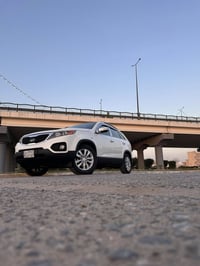 كيا سورينتو • وارد امريكي • بدون ايرباك