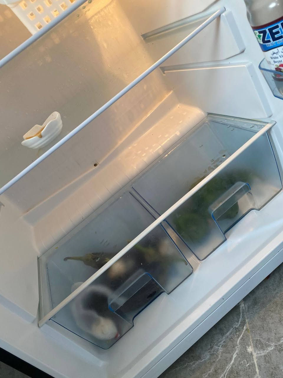 ثلاجه 28 قدم جبيره داخل اكرلك وجه جام جديده شخط مابيه ماركه اوبرا سعر 375
***********
