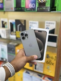 15برو ماكس دبل يعني شرحتين بطاريه 86 مكفول مابي اي خلل  شرق اوسط  السع...