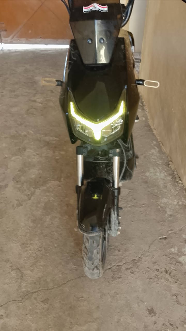 البطاريات شغاله ونظيف محافظه نينوى وسعر 180,000.         ***********
.
