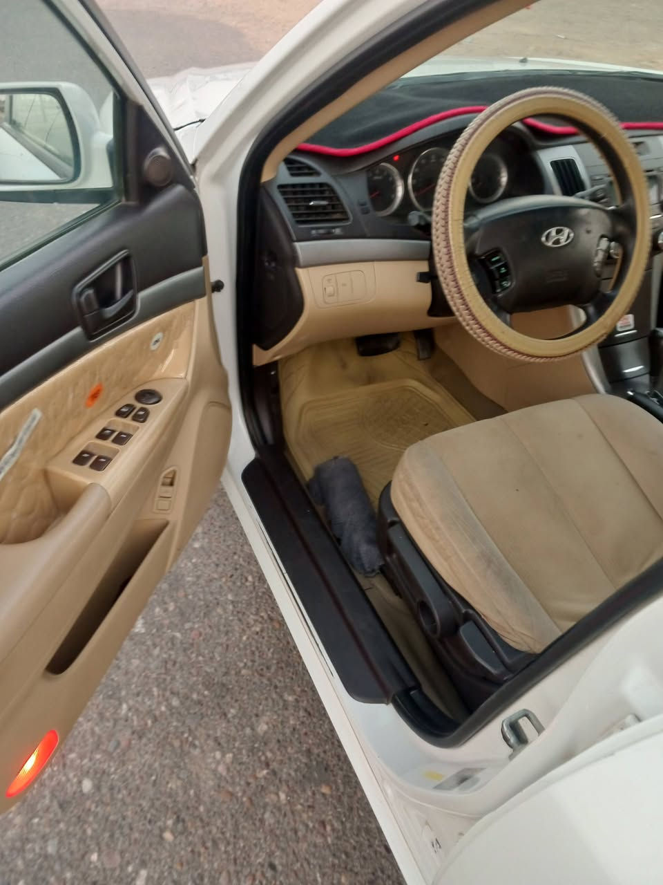 سوناته مديل عشر بسمي سعر 120 بيهه قطعتين ونص صبغ بدون معجون مكاني ديالى وهاذه رقمي ***********
