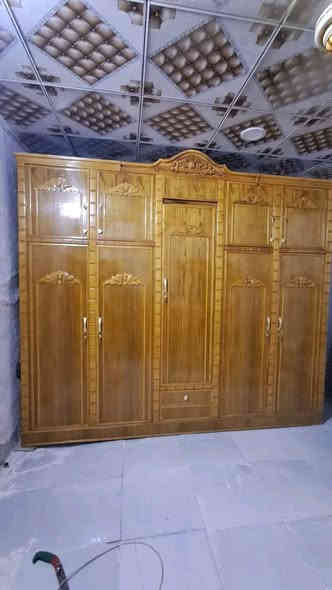 السلام عليكم انه صباغ واشد غرف واصلح غرف بيبان واهذ شغلي واهذ رقمي *********** ابوحسن حت اذغرفه مصبوغ صاج نصبغ ابيض حراري وعدنه سيارة تنقل الغراض من بيت البيت وشد غراف وفتح انه خادم
