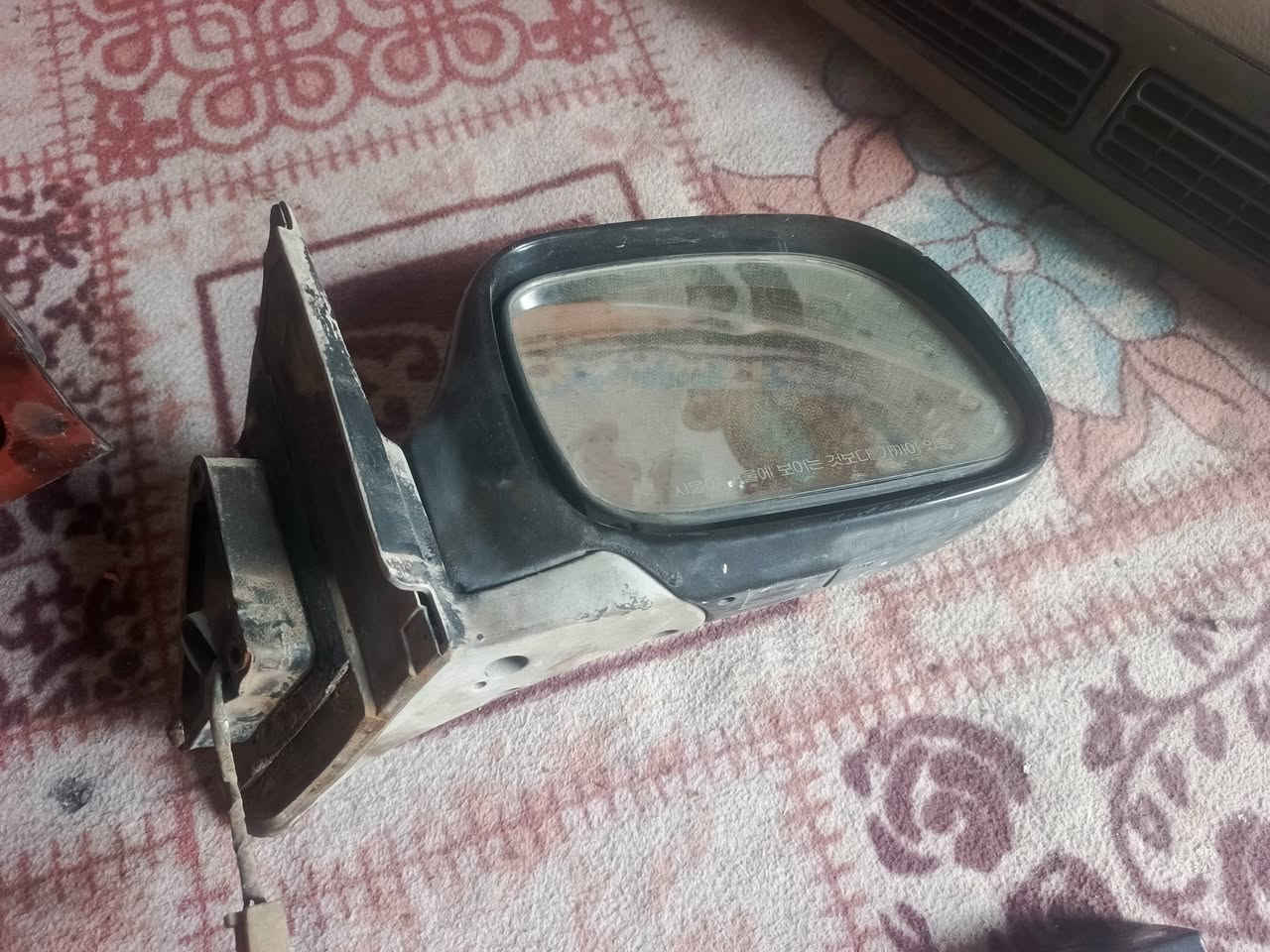 غراض بريجؤ لبيع شفتات مرايه جهة العبري اصليه  عضمات داخل حاضن راديتر  سكنات دعاميه  منسبات مكاني نجف كله اصلي  موتجاري  ***********
