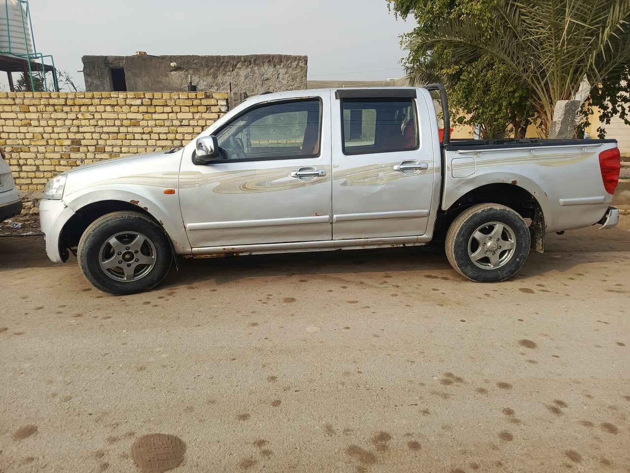 السلام عليكم سياره للبيع كريت مديل ١٣ رقم انكليزي كير مكينه جاهزه المكان سماوه ***********بيع أو مراوس بتكسي
