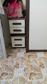 غرفة نوم • للبيع