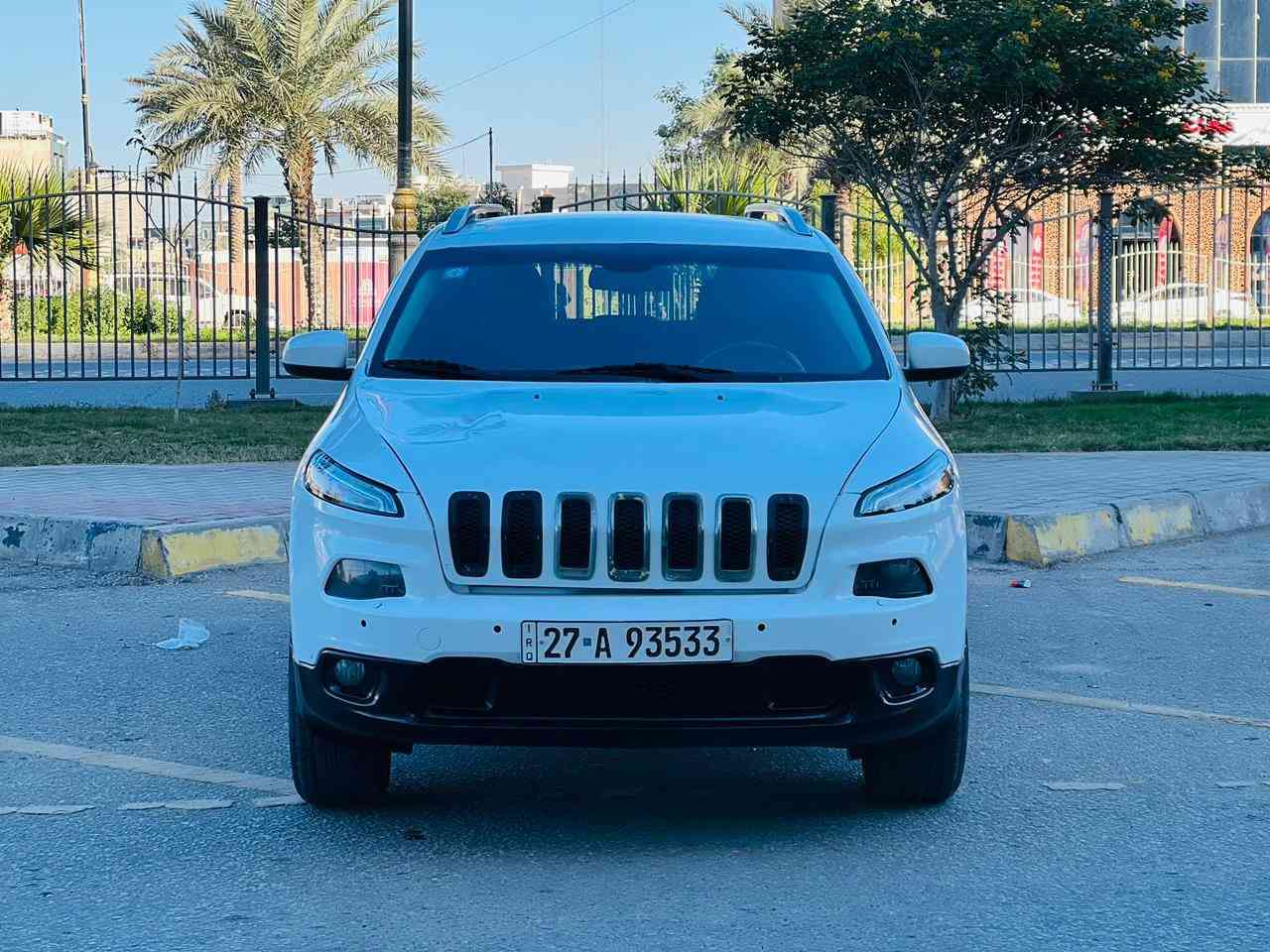 جيب بزون مديل 2015  سعر 108 وبيه مجال وارد مريكي جاملغ وبنيد بدون دواخل وبيه هنا صبغ باب ولباقي كفاله للاستفسار الاتصال *********** مواصفات فول عده فتحه بصمه تشغيل مكينه سته 6سلندر كشنات كهربائي شاشه يباد كامره دواره تشغيل عن بعد جنطه شفط مري كهربائي حساسات خلفيه زراق لايت تحكم ستيرن قطعتين تبريد مثبت سرعه مانع نزلاق رقم نكليزي سنويه 30مشروع وطني مكينه وكير مكفولات حداديه جديدهه تخم تاير جديد تبريد شغال ثلج سياره جديده وجاهزه وأي نقص مابيهه مكان سياره كربلاء،
