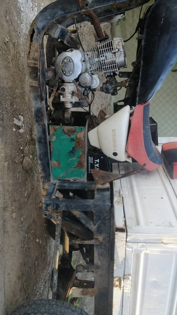 السلام عليكم ستوته للبيع بدون كلشي شغال سلف هندر ضفيره جديدة بابل الكفل *********** *********** السعر خاص
