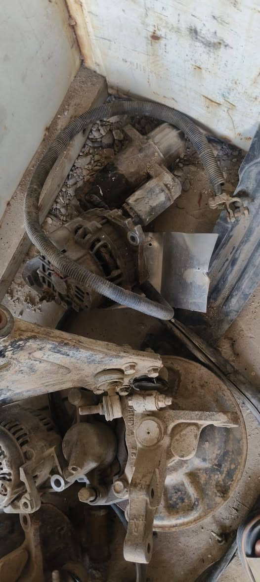 سلام عليكم عندي غراض مال شيري حمل  سلف داينمو وطبلات وفلنجات  أماميه بغداد مدينة الصدر ***********
