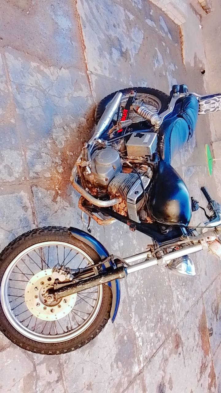 سلام عليكم دراجه هارلي ريبل مكينه 250 cc نكره سلف باي وقت لاتنقيص ولا تبخير مراوس او بيع حسب القناعه واذا بانده 250 بعد احسن رحمه الموتاكم الي مايشتري يعبر المنشور وتحياتي لجميع مكان كوت وهاذه رقمي ***********
