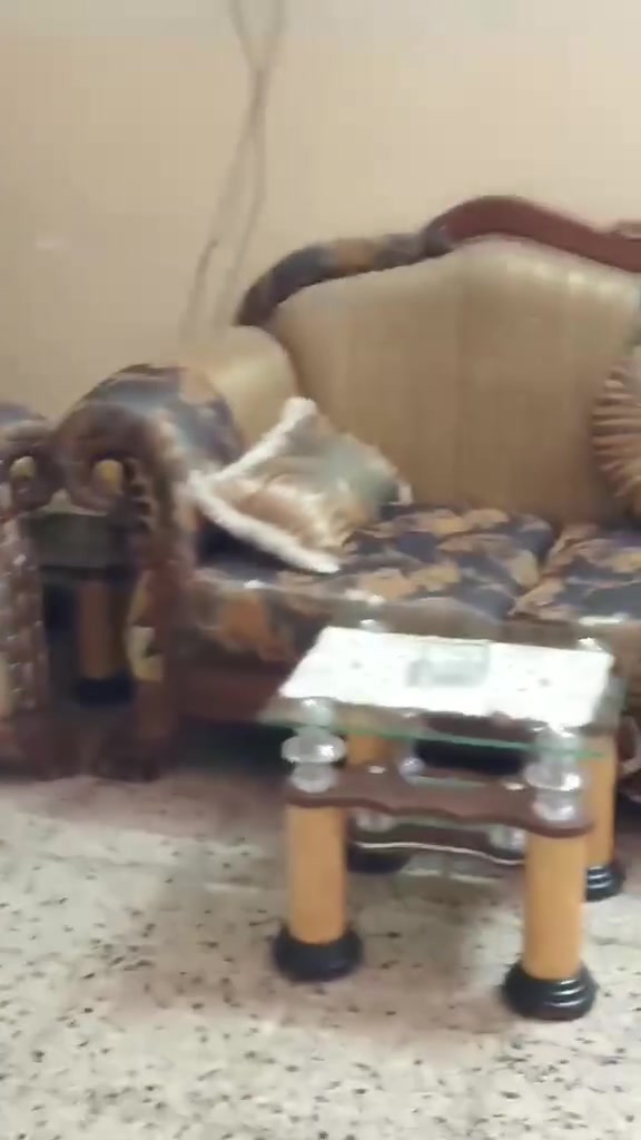 قنفات تركي نظاف مابيهم  اي عيب
طخم ملكي اثنين اكبار واربعة اصغار
اريد ٣٧٥ الف
@إشارة #للبيع


**إذا كنت صاحب هذا الإعلان وتريد حذفه لأي سبب، رجاءا أرسل رسالة إلى الدعم الفني**