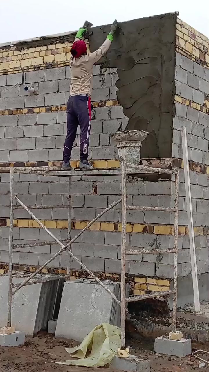 خلفه بناء ولبخ متفرّغ حاليا وشغل نضيف شرط نضافه ***********
