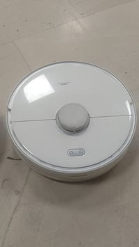 للبيع روبوت تنظيف (كنس ومسح) لون أبيض من شركة Roborock 🤖 الجهاز يشتغل ...
