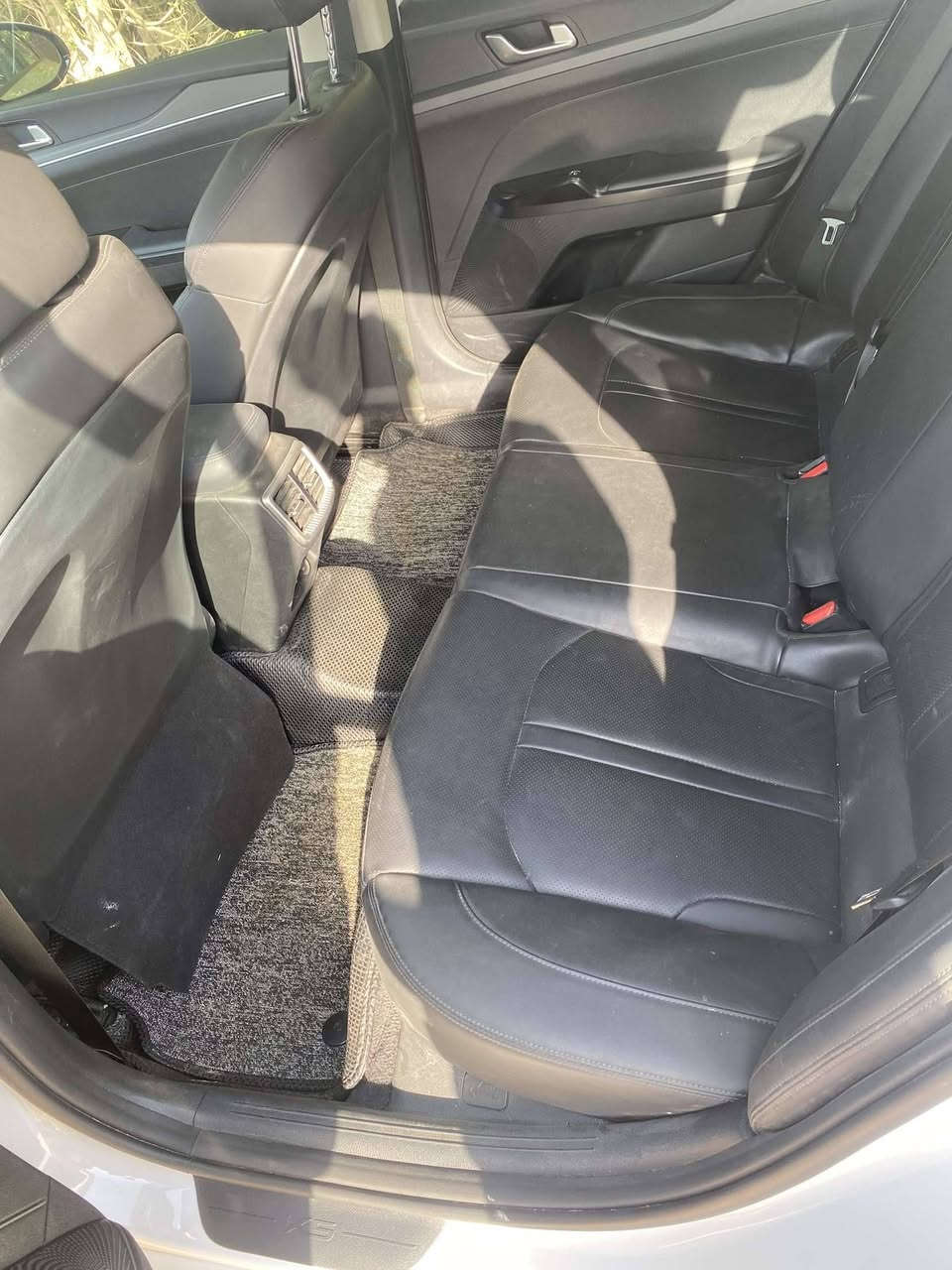 K5.                
موديل 23
محرك 2000
غاز بـلاد
وارد كوري 
ماشية 129
بصمة 
تشغيل عـن بـعد 
قيادة ذاتية 
مثبت سرعة 
كامرات حساسات 
رادار امامي خلفي 
اشارة بلمري 
امرايات شفط 
هاند بريك بلرجل 
مرقمة قادسية 
مكفولة كفالة عامة 
السعر 210وبية مجال 
مكاني الدوانية 
للاستفسار واتساب 
***********
@إشارة
