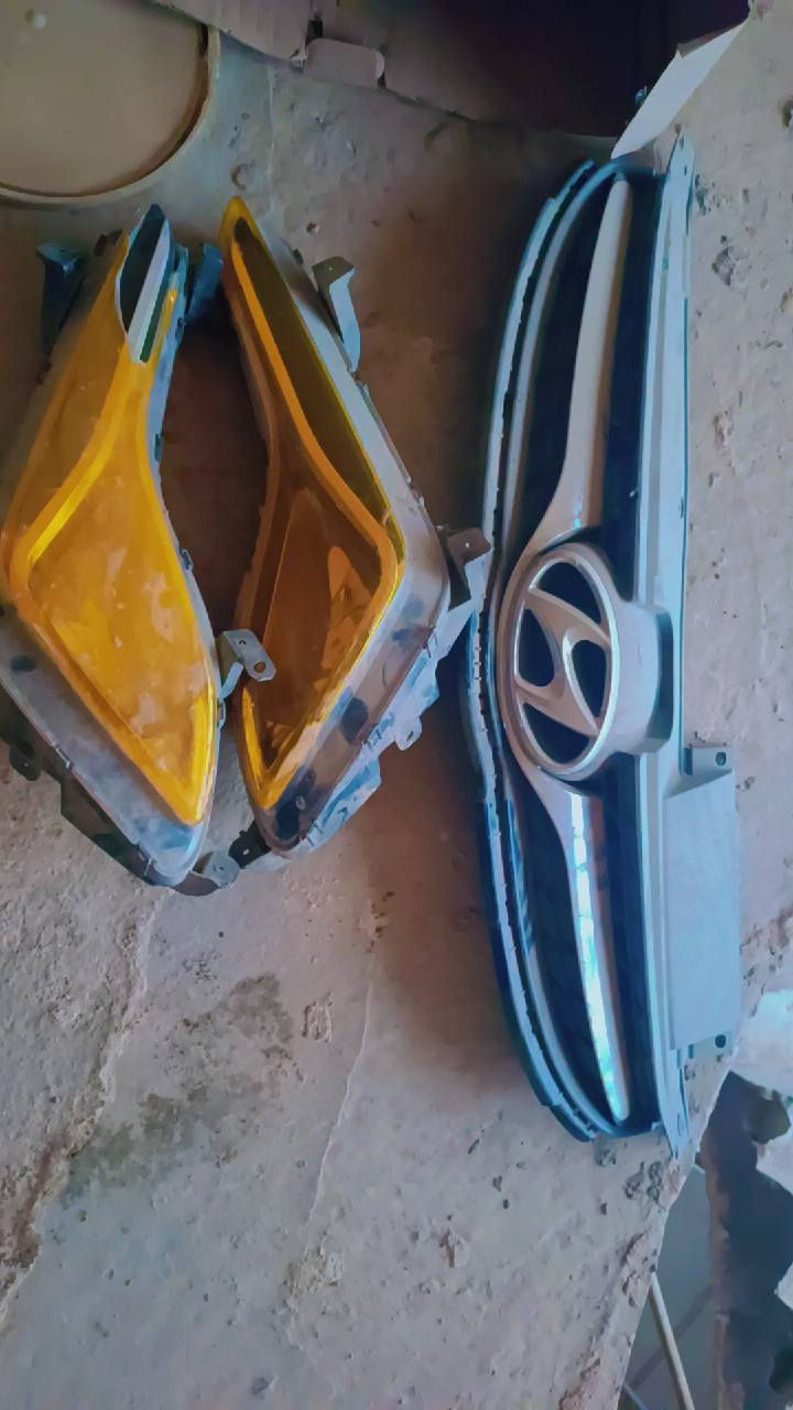 السلام عليكم ورحمه الله وبركاته
غراض النترا للبيع تجاوي امامي جدد وكشافات شادهن يومين واحد منهم نكسر شويه منه وشباك اصلي ابو الشبجه مكاني بابل اللي يريدهن يتصل ***********
