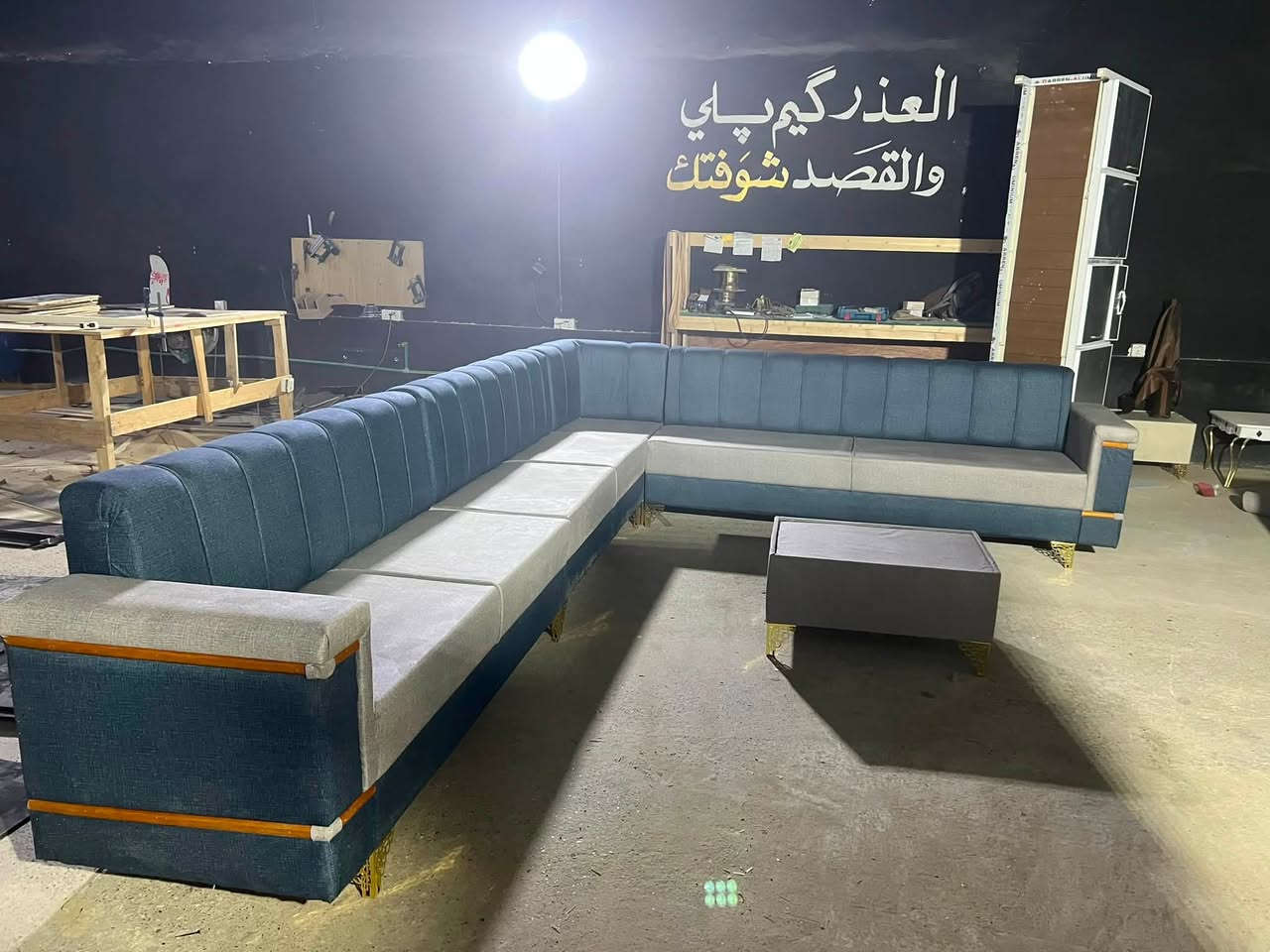 السلام عليكم 
معمل الشمال يعلن عن بيع الدوواوين والاتخومه حسب القياس المطلوب . وتصليح الدواوين وتبديل قماش وتبديل الاسفنج 
العنوان :دور الزراعه الرابعه مجاور قاعه الاغا  للاستفسار الاتصال على هذا الرقم ***********
