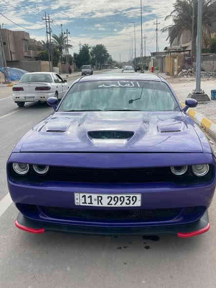 السلام عليكم
بيع سريع ومستعجل 
جالنجر موديل ٢٠١٣ بيها تغير لون اصل اس ار تي وحاليا بيها مكينه ٥٧٠٠ هيمي فول الفول محدث امامي وخلفي رقم بغداد انكليزي صور الحادث بالمنشور
السعر 95 قفل
استفسار اتصال ع رقم او واتساب
***********
