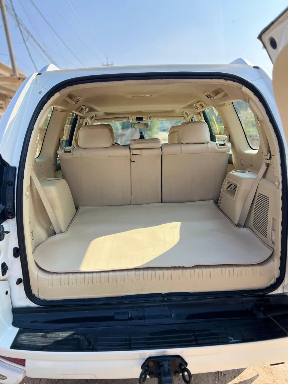 سلام عليكم برادو موديل 15السونار مرفق بالصور 6سلندر فول السياره دبل خزان كويتي السعر 3شدات وبيه مجال للشراي المكان كربلاء ***********
