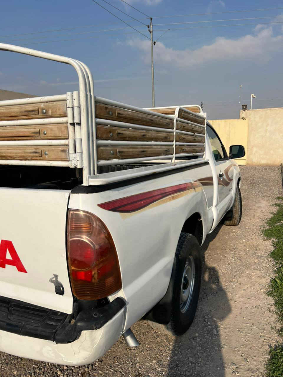 السلام عليكم للبيع توتوتا تكوما موديل 2007 رقم بغداد الماني سنويه 2028 محرك وكير جدد محرك فيفيتي كير اوتوبلاد سياره جاهزه كهربائيات كله شغاله تبريد ثلج ❄️ تخم تاير سياره جاهزه من كل نواحي مكاني البصره رقم ‏‪***********‬‏ السعر 75
