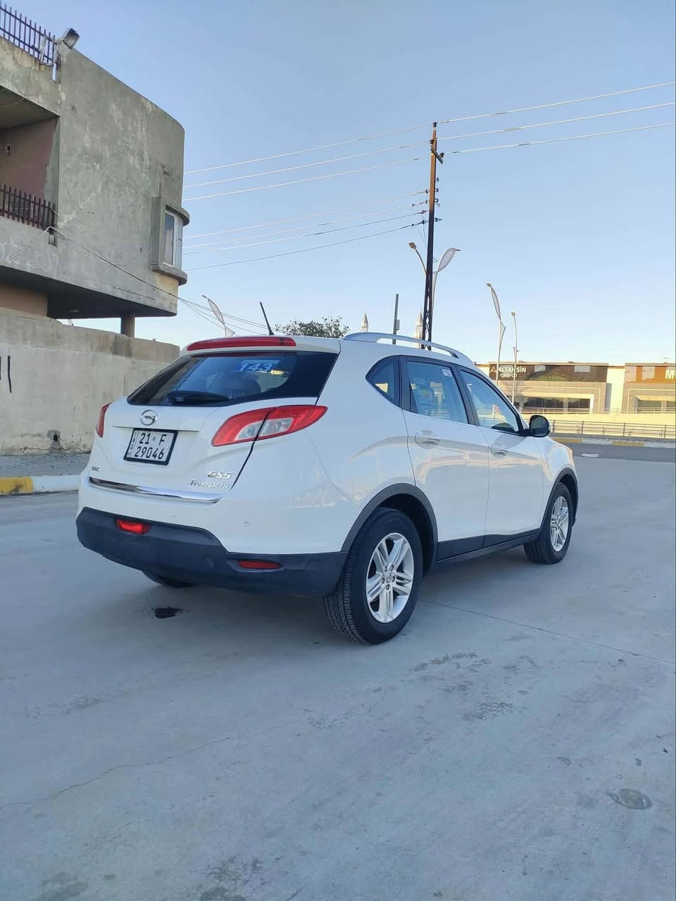 سلام عليكم
للبيع جاك صيني أمتياز درجه اولى
موديل 201‪7
محرك 2.0 المرغوب بدون ادوانز محرك بلادي ، سيارة ماشي قليل 120‪ كم ، كير اوتوماتيك ومع كير عادي ، تبريد ثلج ، تدفئه ، ABS ، ايرباك ، تشغيل بصمه وتشغيل عن بعد ، دبل بصمه ، لايت عدسه وشمعه ، تبريد مركزي ، داخل صاج بلادي ، شاشه اندرويد وكاميرا خلفيه ، مثبت السرعة ، تحكمات جهتين ، داخل رصاصي ، صدر امامي وخلفي لوك ، سيارة بدون ضربه بدون تبديل بدون خياس
فقط ( بيه تعديل بارد واحد ، واشويه صبغ كايم من سقف اثر غسل ) ابشرط تأخذها على سونار الي يعجبك ، طخم ايطارات جديد ، بيه بطاقه بنزين ، وبيه منضومه غاز ، رقم السليمانية الدولي ، هزه جديد ، سنويه لحد 2029 شرط تحويل أو وكاله
عنوان سيارة كركوك
سعر / 92 / ورقه بيه مجال
***********‪
