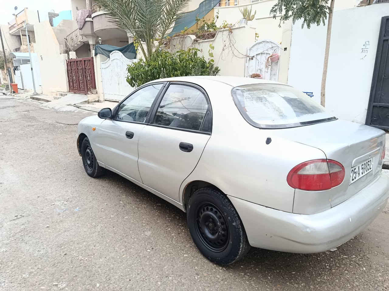 دايو لانوس موديل1999.رقم انكليزي بيها بطاقة بنزين.قفل مركزي.باور استيرن.كير اوتماتيك.تبريد .بدون ضربة وبدون صبغ السعر ٣٩ بيها مجال لاستفسار ***********
