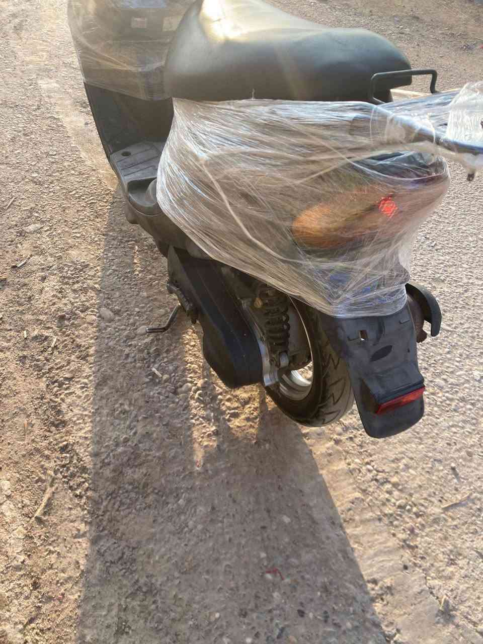 سلام عليكم شباب دراجه ٩ جديده طالعه بشهر ١٢ نضيفه ممتعوبه بعده بنهضه الوكيل دراجه من شغل للبيت مكاني ميسان لعماره اتصال *********** سعر اتصل وتتدلل
