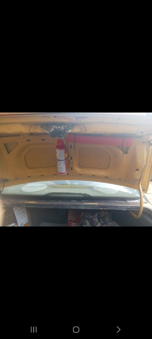 السلام عليكم بسبب الوعود الكاذبه اعيد النشر.
سمند ١٠ كير عادي رقم دولي جديد سيارة تكسي مكينه فرنسي وكير كشنات جلد سنويه ٢٩  راعيه بل الشطره مصفره هيأه وغرامات
للبيع او مراوس بسياره خصوصي للاستفسار ***********
