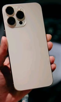 ايفون 16 برو ماكس مشحون 126مره جديد بمعنى كلمه